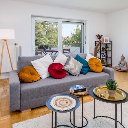 EG Links-Wunderschöne 70m große 2-Zimmer City Wohnung nähe Salzburg Freilassing Exterior foto