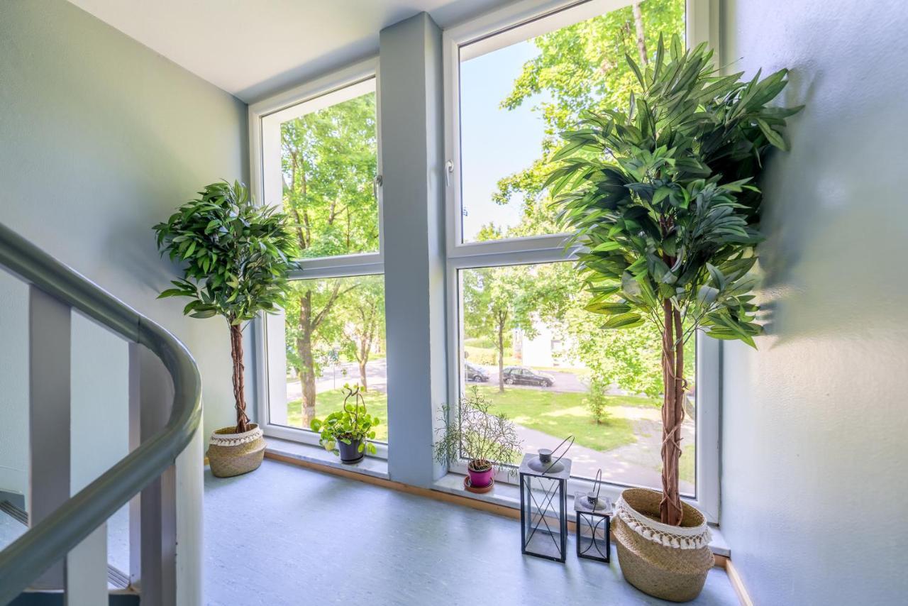 EG Links-Wunderschöne 70m große 2-Zimmer City Wohnung nähe Salzburg Freilassing Exterior foto